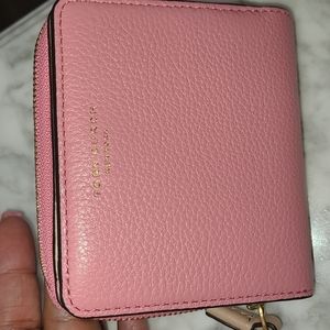 NEW Tory Burch bi fold wallet